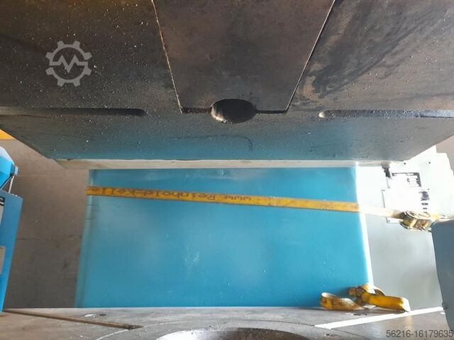 Exzentrische Presse ZTS Kosice LE-250C
