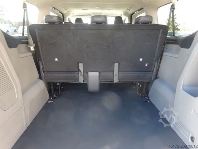 Minibus FORD Transit Custom L2 Trail 4x4 Kombi AHK Matrix 360