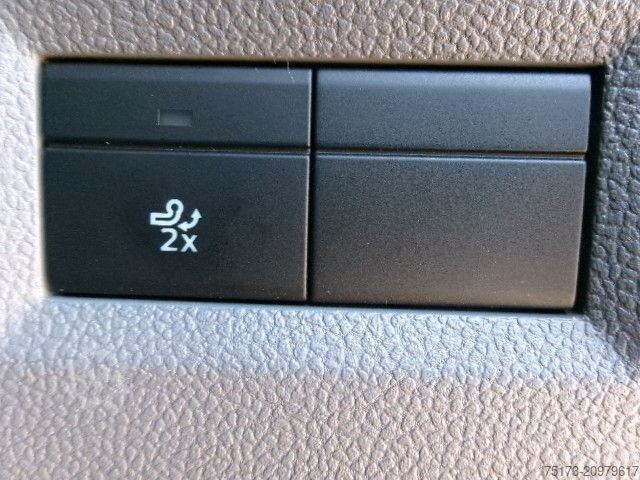 Minibus FORD Transit Custom 320L1 Trail 100kW AWD AHK 2xS.Tür