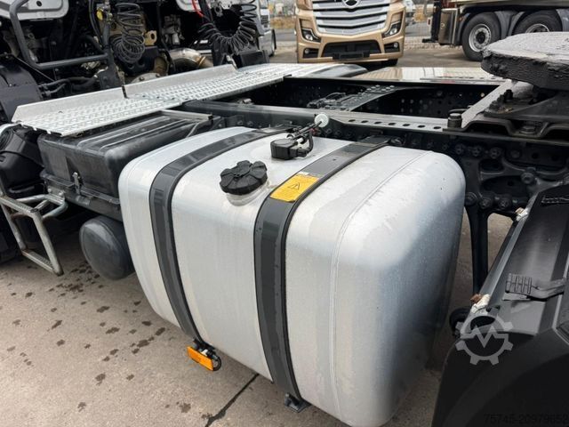 Standardowy ciągnik siodłowy MERCEDES-BENZ ACTROS 1843 * LIEGE * 6.830 KG * 1. HAND * TOP *