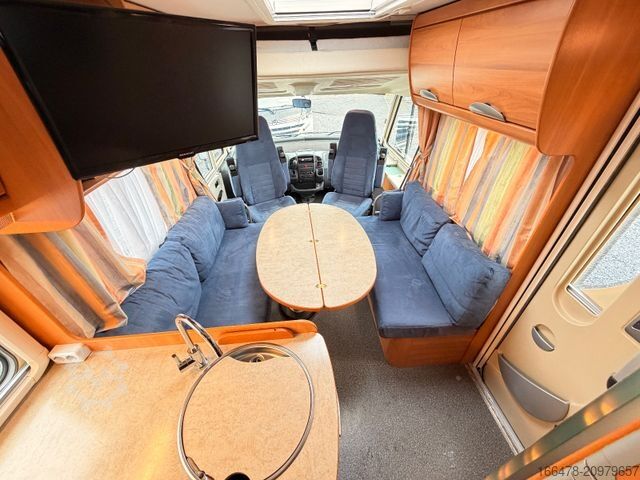 Kamper zintegrowany HYMER/ERIBA B 654 *Festbett-Hubbett-Automatik-2xKlima*