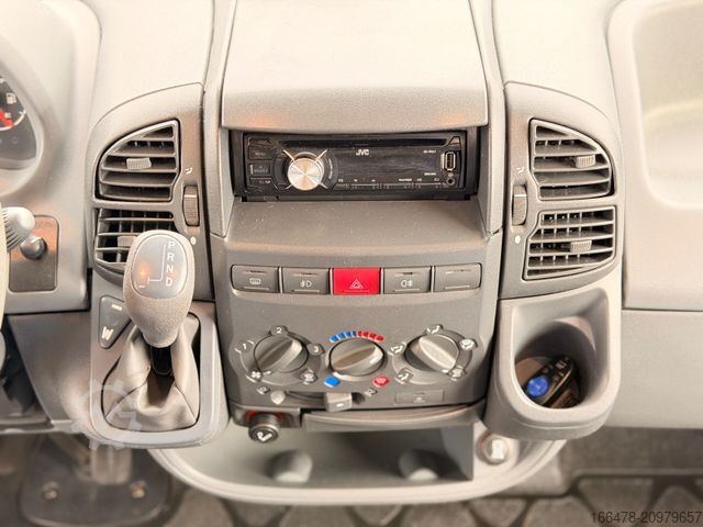 Kamper zintegrowany HYMER/ERIBA B 654 *Festbett-Hubbett-Automatik-2xKlima*