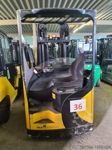 Reach Truck Yale MR16