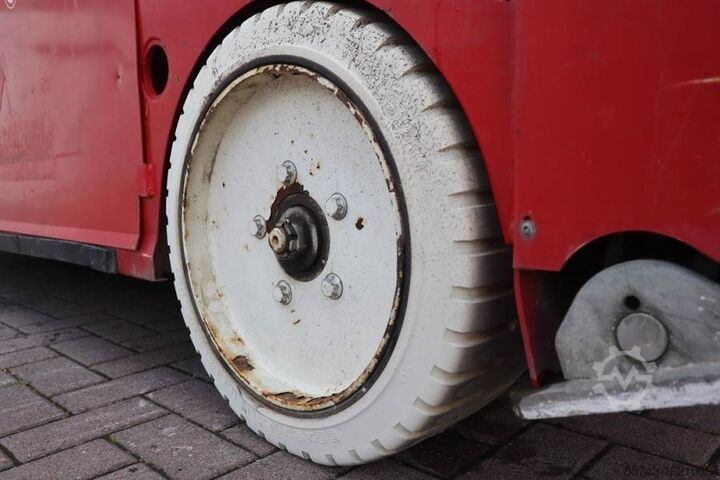 Elevador de tesoura PB LIFT S225-12ES Electric, 4x2 Drive, 22.5m Working