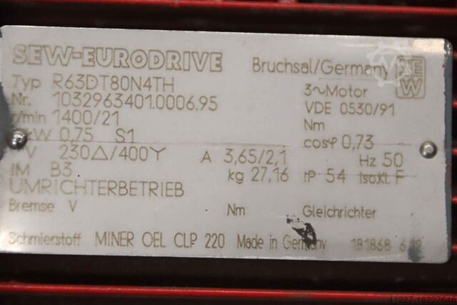 Motor cu angrenaj 0,75 kW 21 rpm SEW-Eurodrive R63DT80N4TH