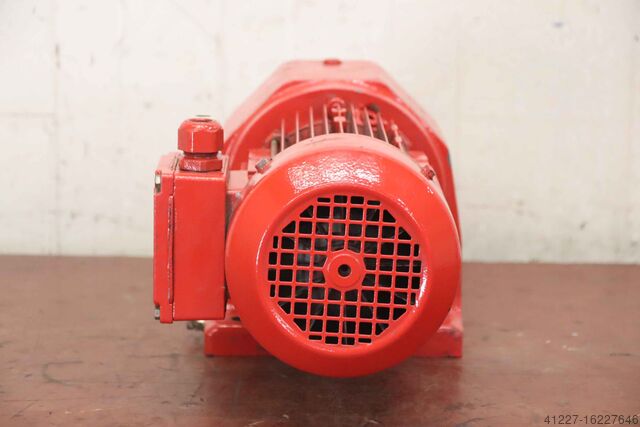 Motor cu angrenaj 0,75 kW 21 rpm SEW-Eurodrive R63DT80N4TH