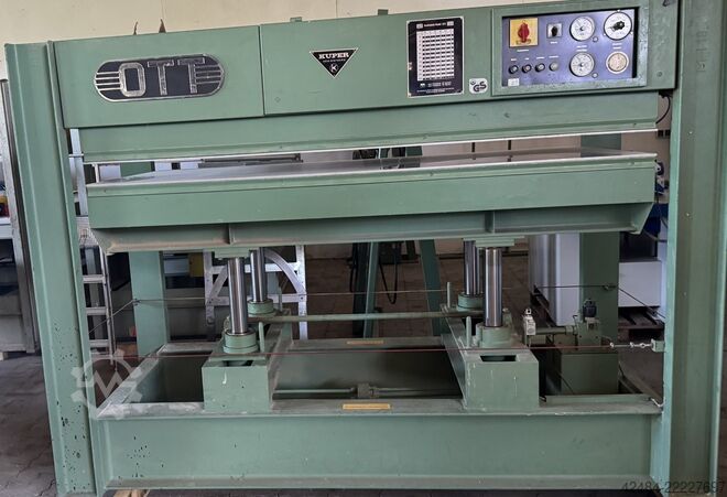 Fineerpers Ott JU 2211