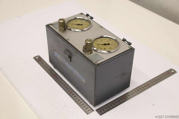 Kétkörös nyomáspróba készülék Hydrotechnik 0 bis 10 bar