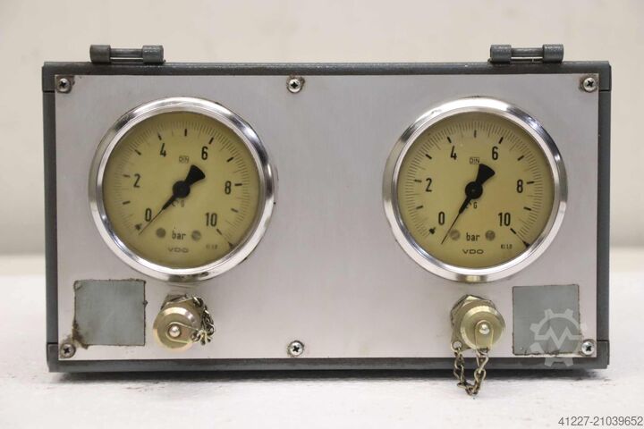 Kétkörös nyomáspróba készülék Hydrotechnik 0 bis 10 bar