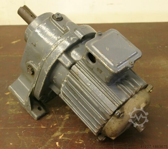 Getriebemotor 0,55 kW 100 U/min VEM KMB/18010086