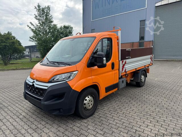 Fourgon benne basculante CITROEN Jumper Dreiseitenkipper *58000 km*Ahk*Klima*