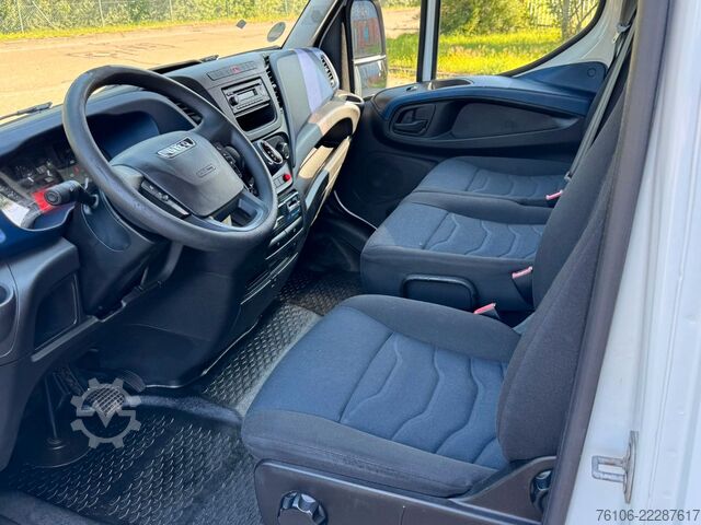 Kylskåpsbil IVECO Daily 35S14 Hi-Matic Tiefkühlkoffer mit LBW