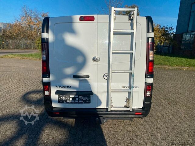 Panelová dodávka OPEL Vivaro B Kastenwagen L1H1  2,7t*Ahk*90 tkm *