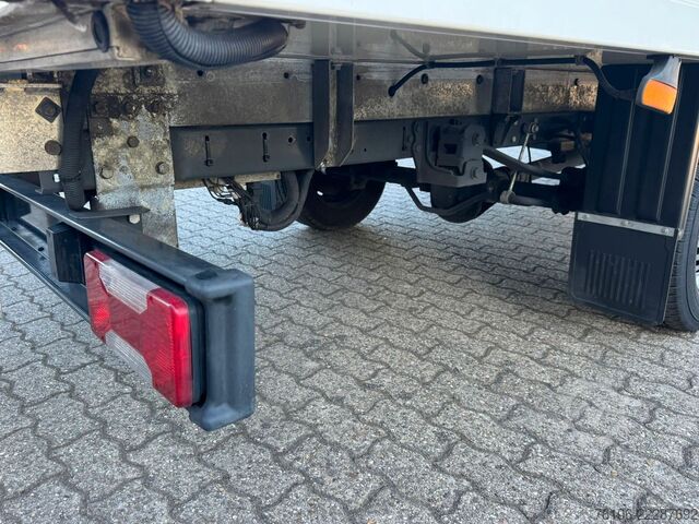 Furgone isotermico frigorifero IVECO Daily 35S12 Hi-Matic Tiefkühlkoffer *Thermoking*