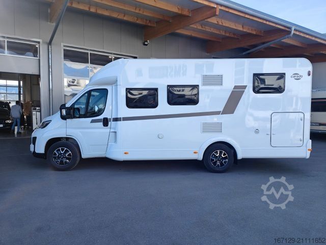 Half-integraal camper CARADO T338 S /MJ26 /Automatik/5Personen