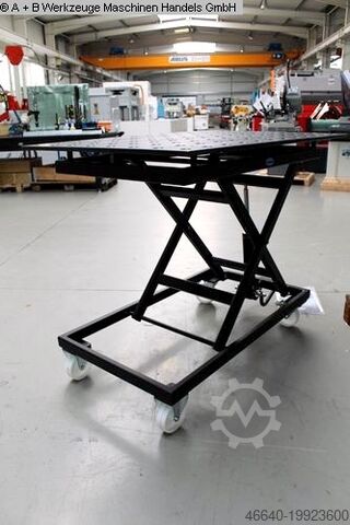 Klemtafel SIEGMUND MOBILER HUBTISCH 28er
