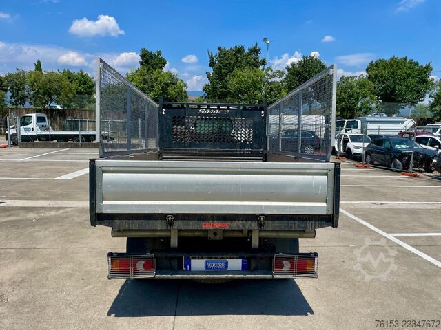 Ribaltabile trilaterale Nissan NT 400