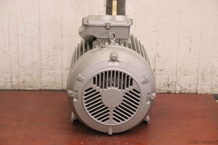 Motor eléctrico 37 kW 1475 rpm Lammers XF 225 S04