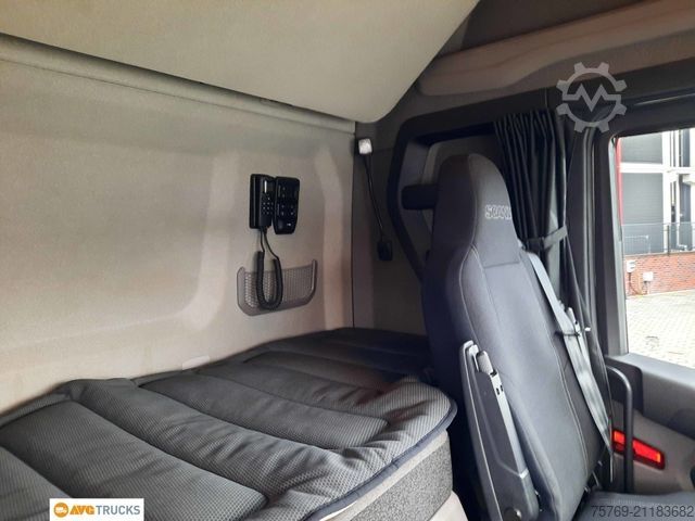 Standardowy ciągnik siodłowy SCANIA R 460 2-Kreis-Kipphyd Retarder Standklima 2xTank