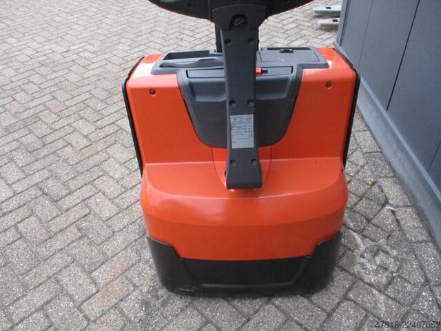 Hoogheffende palletwagen BT SWE 080L