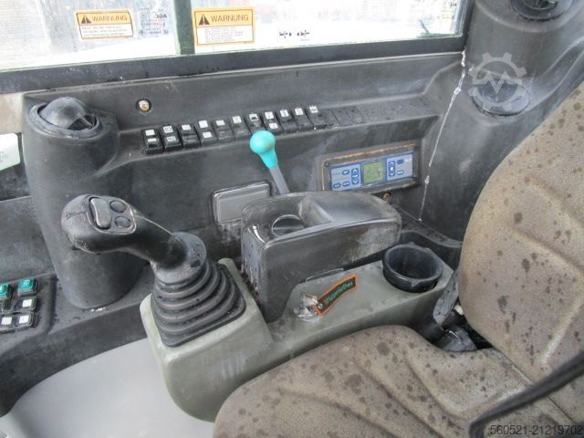 Mobile excavator Takeuchi TB 295W - POWERTILT + Schnellw + 3 Löffel