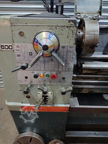 Leit-/Zugspindeldrehmaschine Colchester Master 2500