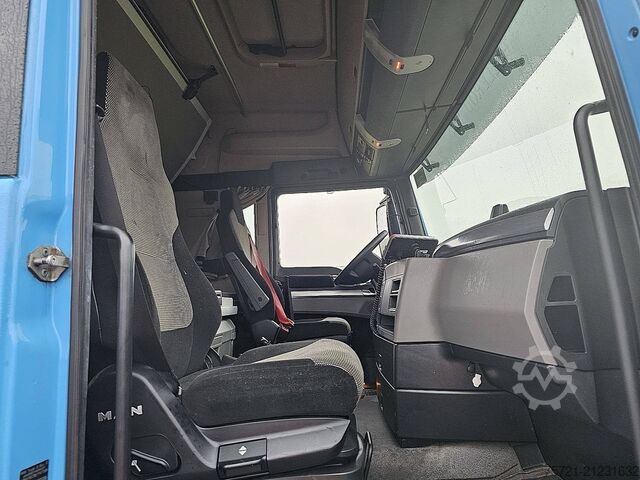 Sliding tarpaulin M.A.N. 26.470 TGX Schuizeil Laadklep!