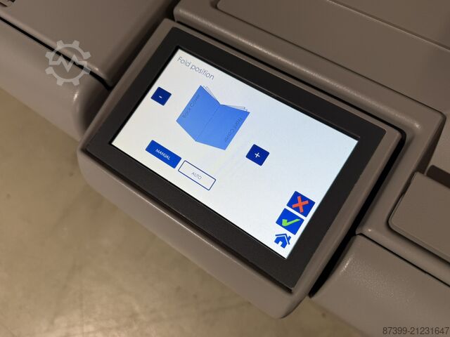 Document finishing system Plockmatic PBM500