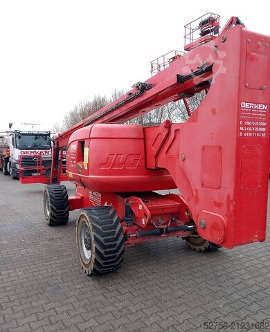 Articulated boom lift JLG 800AJ