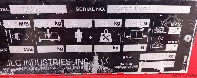 Articulated boom lift JLG 800AJ