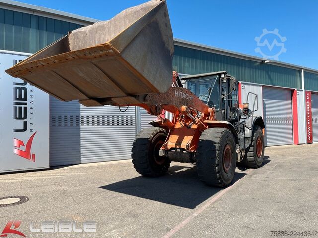 Pala gommata HITACHI ZW220-6*Klima*hydr. Schnellwechsler*11.000h*