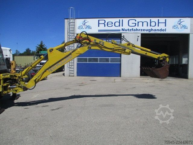 Escavatore gommato NEW HOLLAND LB 115-4PS, Reifen neuwertig