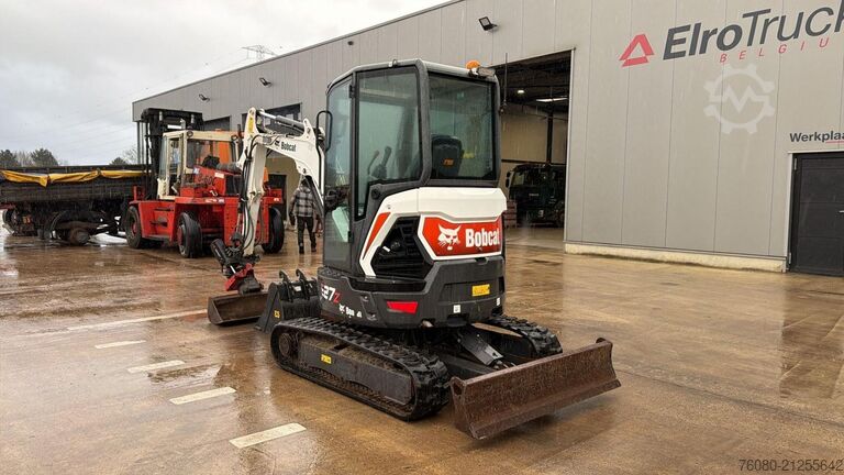 Mini excavator Bobcat E 27z (BE MACHINE / 1197H / INCL KANTELBAK + RI...