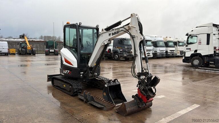 Mini excavator Bobcat E 27z (BE MACHINE / 1197H / INCL KANTELBAK + RI...