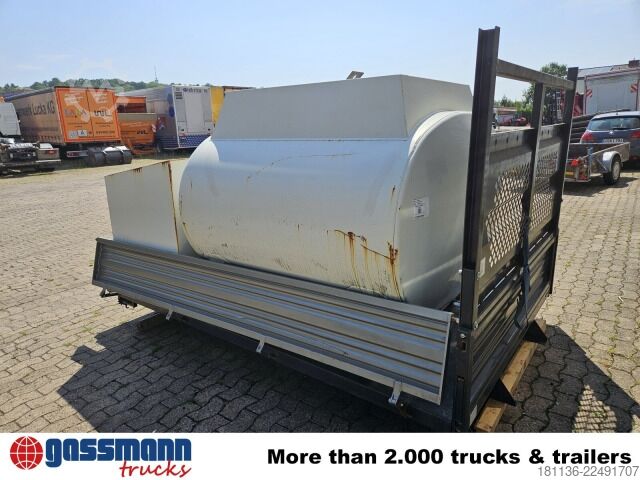 Tartálykocsi  Wassertank 2800L