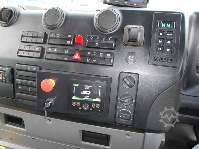 Vuilniswagen Mercedes-Benz Econic 3235 L 8x4-4 / Hillend EHP 7000