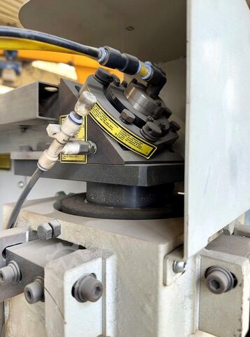 Laser cutting machine MAZAK Space Gear 510