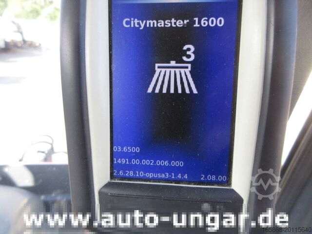 Fejemaskine Hako CM 1600 Kehrmaschine 4x4 Baujahr 2018