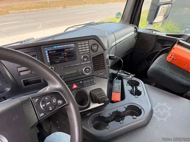 Trójstronna wywrotka MERCEDES-BENZ Arocs 1832 4x2 Kipper Kran 13m FUNK AHK