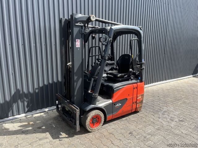Empilhador eléctrico de 3 rodas Linde E14-02