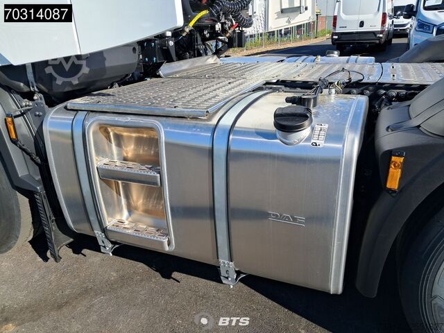 Τυπική μονάδα τράκτορα DAF XG 530 6X2 FTG - MX + Navi + VA 8t Parabel