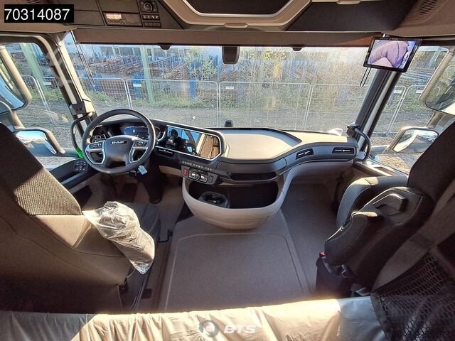 Τυπική μονάδα τράκτορα DAF XG 530 6X2 FTG - MX + Navi + VA 8t Parabel