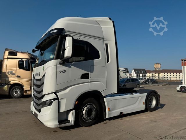 Cap tractor voluminos IVECO S-WAY 530 * RETARDER * 2 X TANK * ACC * WENIG KM