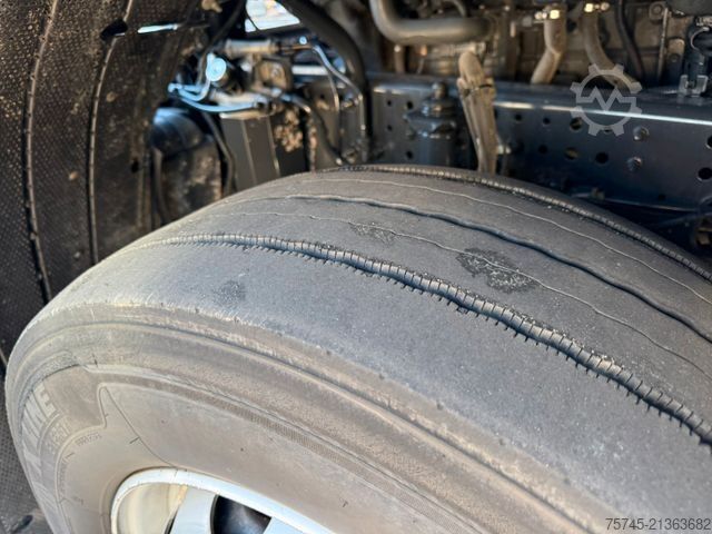 Cap tractor voluminos IVECO S-WAY 530 * RETARDER * 2 X TANK * ACC * WENIG KM