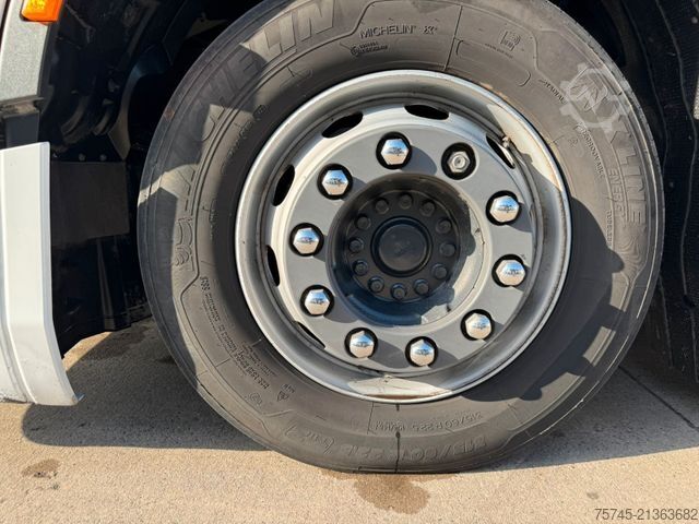 Cap tractor voluminos IVECO S-WAY 530 * RETARDER * 2 X TANK * ACC * WENIG KM