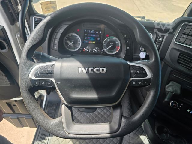 Objemový tahač IVECO S-WAY 530 * RETARDER * 2 X TANK * ACC * WENIG KM