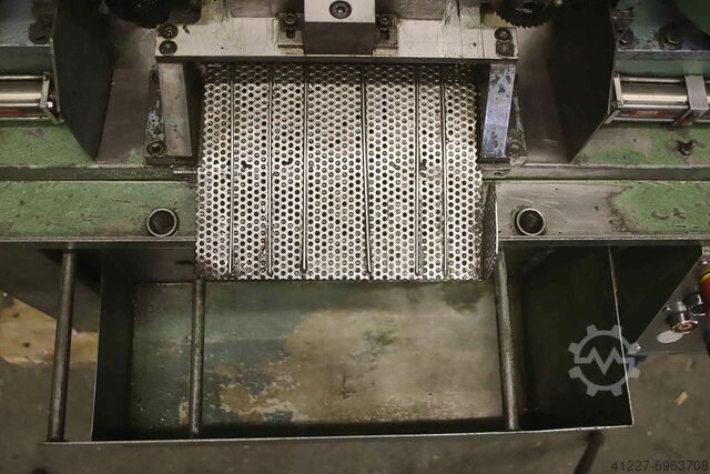 Automatikus marógép két orsós unbekannt Zweispindel-Fräsmaschine