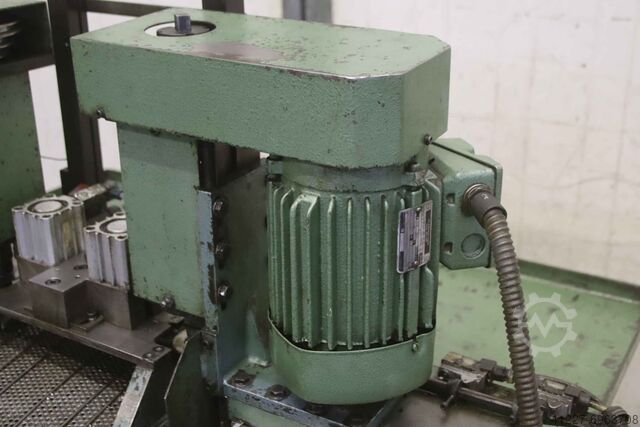 Automatikus marógép két orsós unbekannt Zweispindel-Fräsmaschine