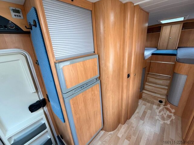 Autorulotă semi-integrată HOBBY 750 GLE - Einzelbetten - Sat/TV - Solar - Klima
