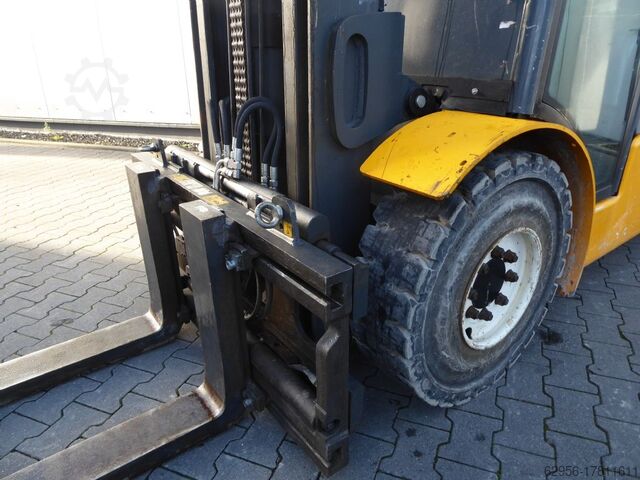 Empilhadeira diesel Jungheinrich DFG550S